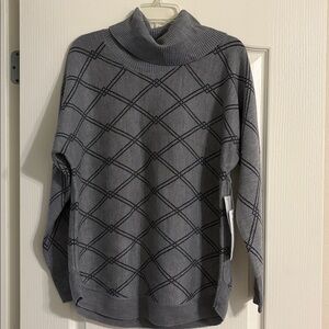Liz Claiborne Gray Knit Sweater with Black Detail